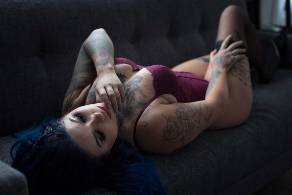 boudoir photo sherbrooke divan sofa woman femme séance photo